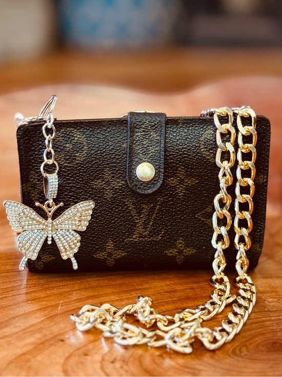 Louis Vuitton Handbags - Louis Vuitton French purse, compact, wallet, kiss, lock, monogram, canvas, brown